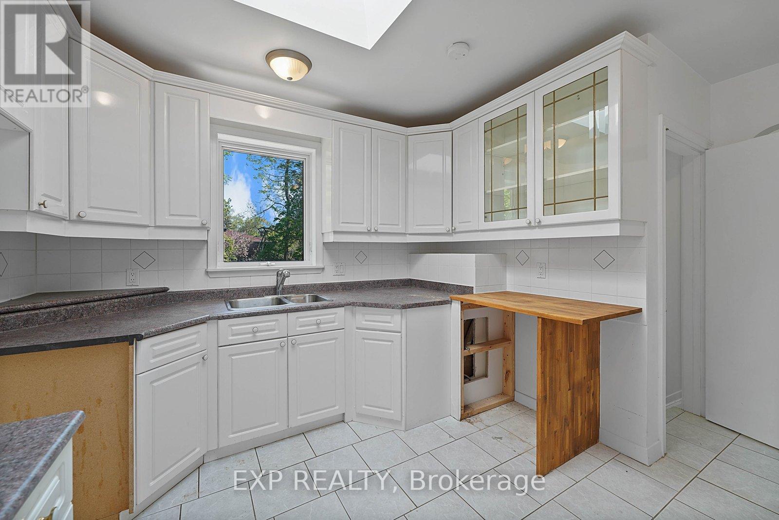 142 Thompson Avenue, Toronto, Ontario  M8Z 3V2 - Photo 21 - W13064606