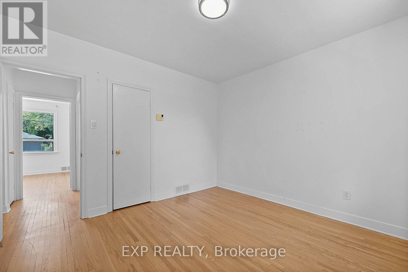 142 Thompson Avenue, Toronto, Ontario  M8Z 3V2 - Photo 27 - W13064606