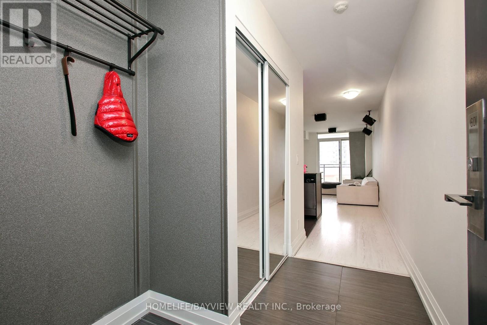 601 - 55 De Boers Drive, Toronto, Ontario  M3J 0G5 - Photo 5 - W13013088