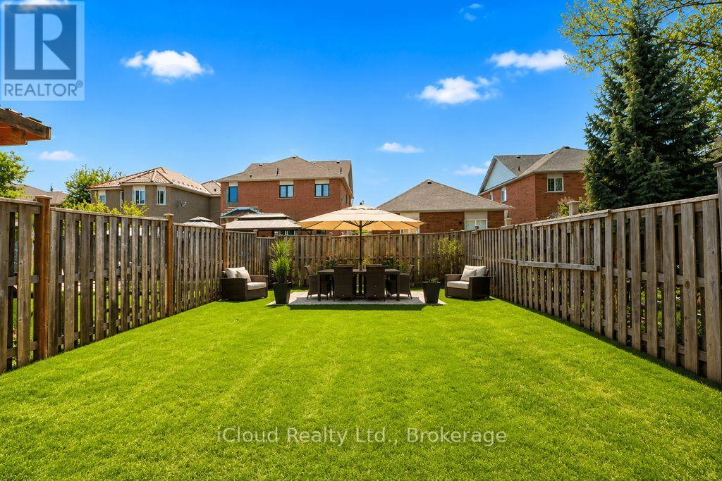3956 Manatee Way, Mississauga, Ontario  L5M 6P5 - Photo 25 - W12921822