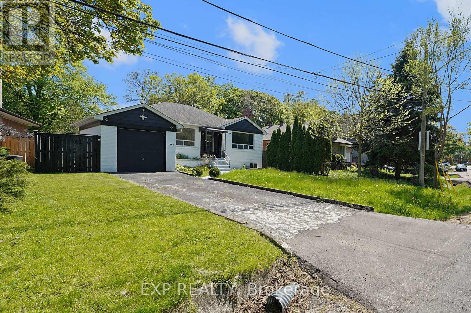 142 Thompson Avenue, Toronto, Ontario  M8Z 3V2 - Photo 4 - W13064606