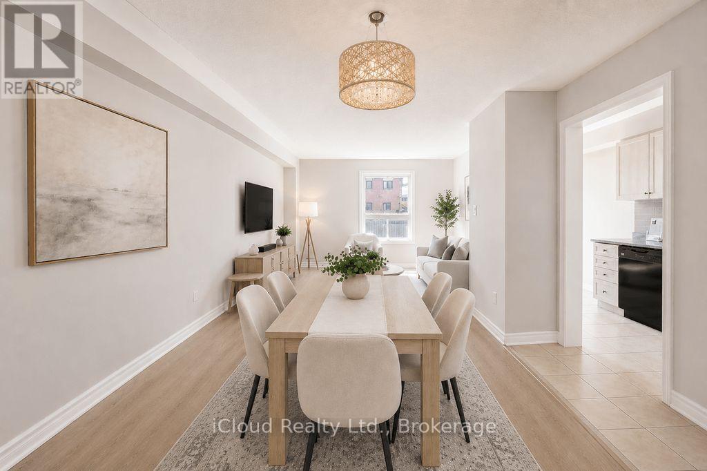 3956 Manatee Way, Mississauga, Ontario  L5M 6P5 - Photo 3 - W12921822