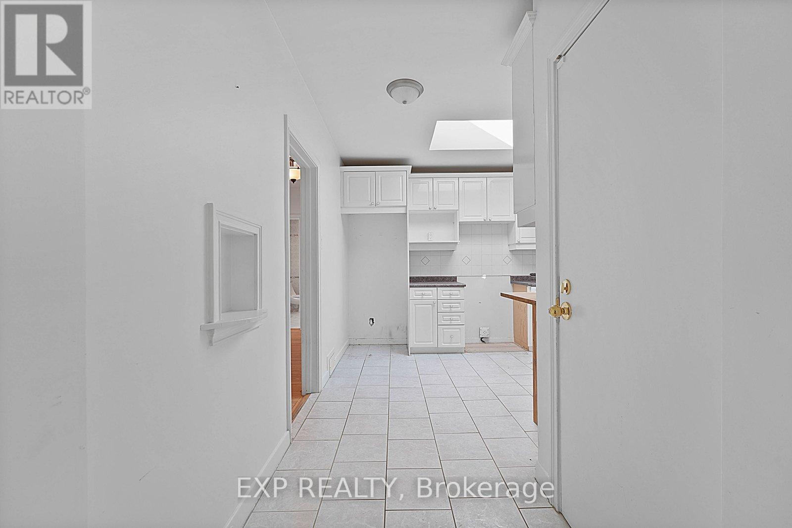 142 Thompson Avenue, Toronto, Ontario  M8Z 3V2 - Photo 18 - W13064606
