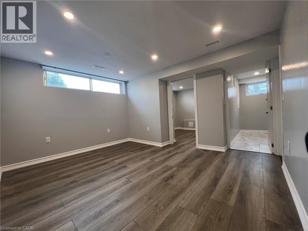 272 The Westway Unit# 2, Toronto, Ontario  M9R 1G2 - Photo 3 - 40830812