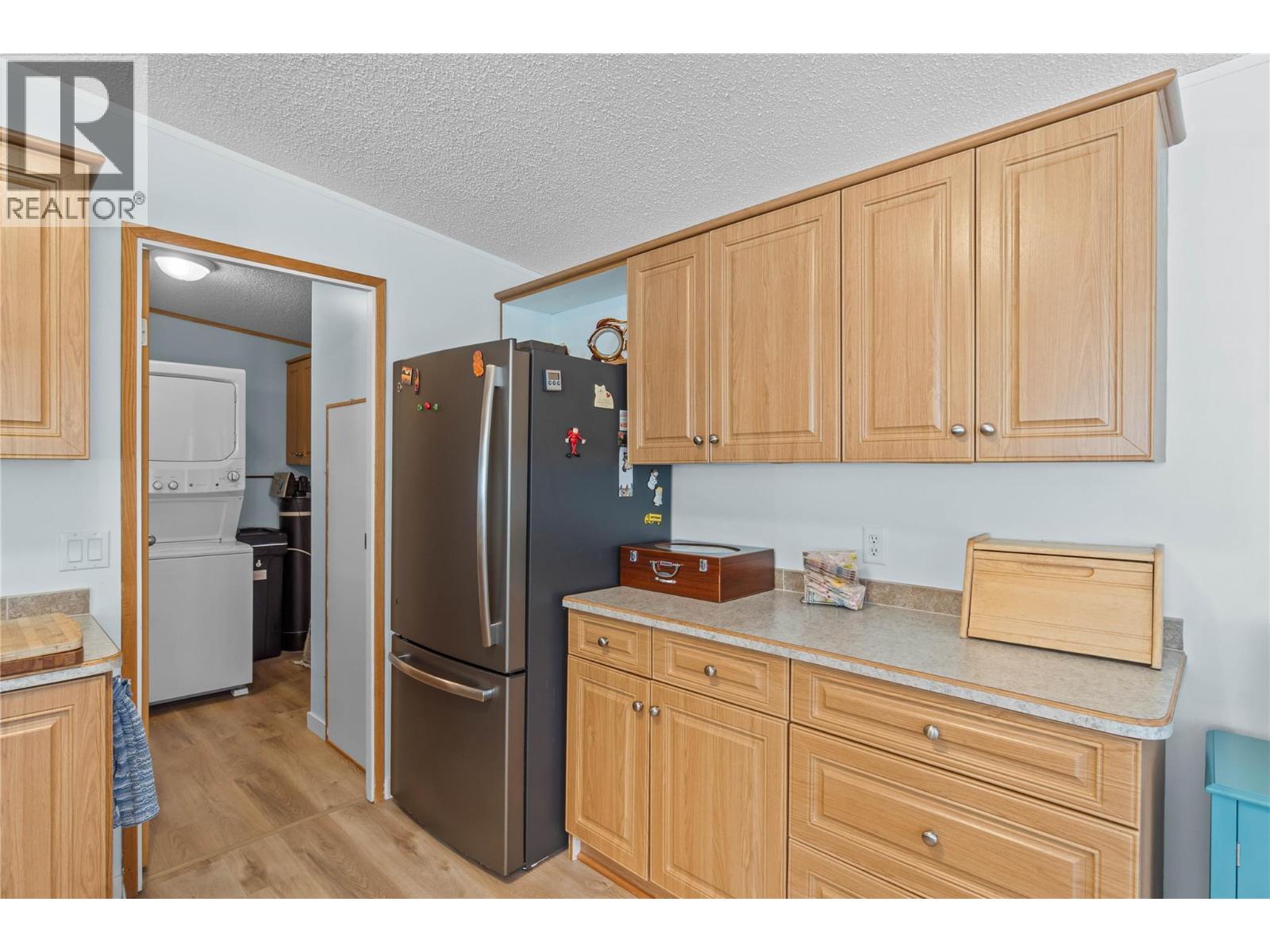 1885 Tappen Notch Hill Road Unit# 2, Tappen, British Columbia  V0E 2X0 - Photo 4 - 10383895