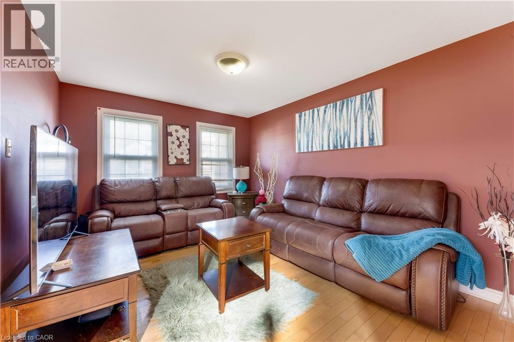 15 Copper Leaf Street, Kitchener, Ontario  N2E 3T3 - Photo 4 - 40824829