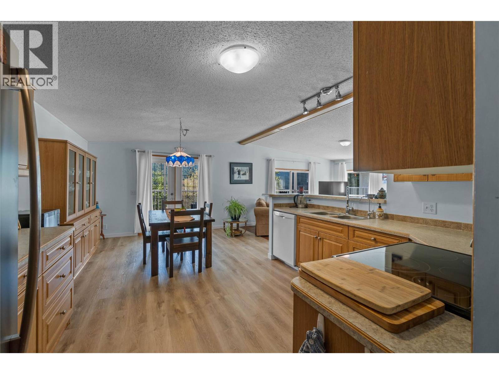 1885 Tappen Notch Hill Road Unit# 2, Tappen, British Columbia  V0E 2X0 - Photo 5 - 10383895