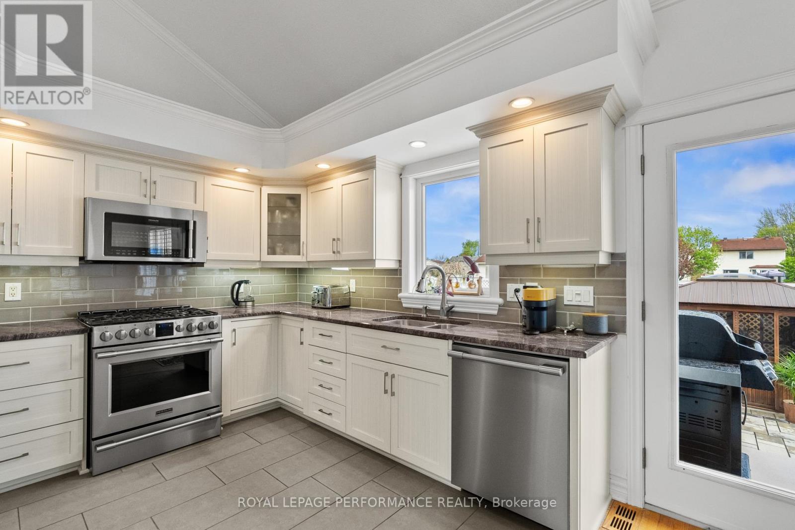 61 Callaway Court, Ottawa, Ontario  K1C 7S4 - Photo 17 - X13142068