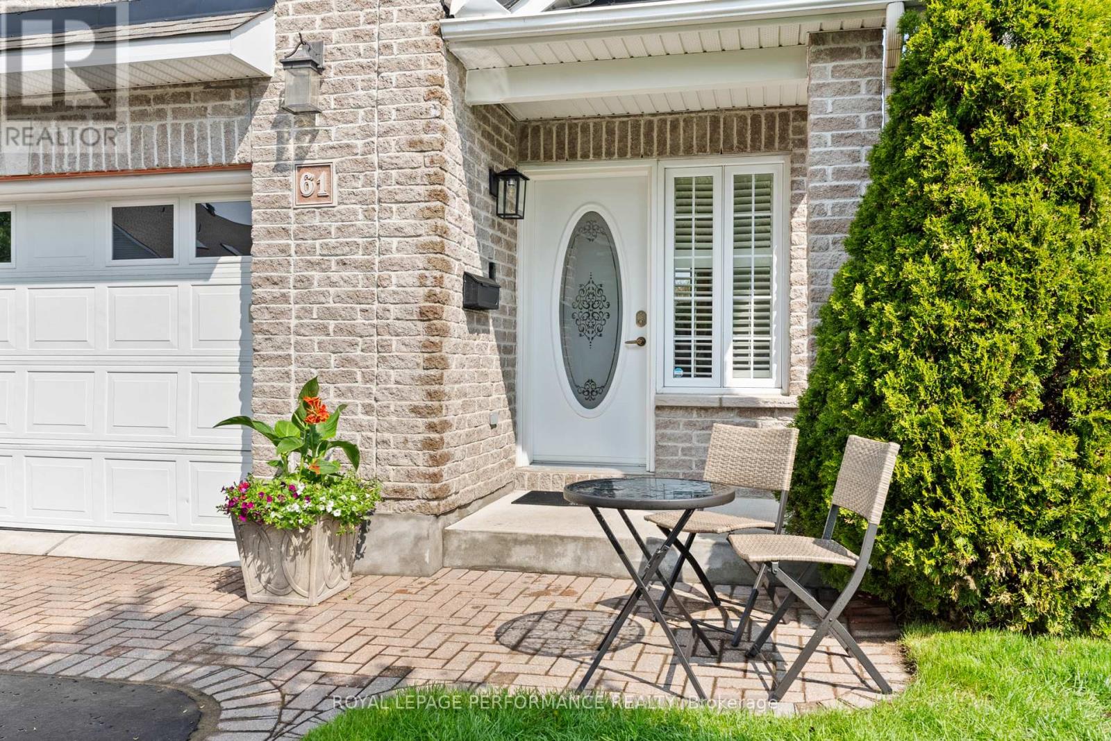 61 Callaway Court, Ottawa, Ontario  K1C 7S4 - Photo 2 - X13142068
