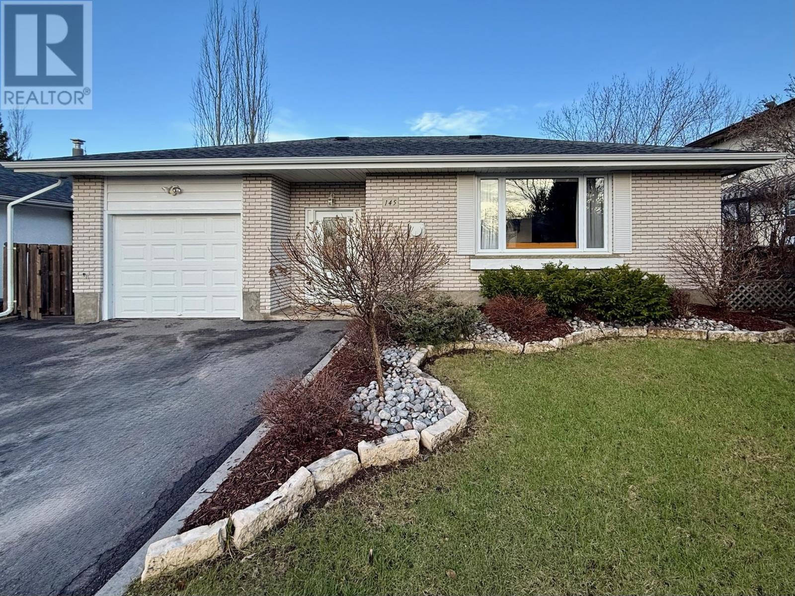 145 County Blvd, Thunder Bay, Ontario  P7A 7N2 - Photo 1 - TB2601072