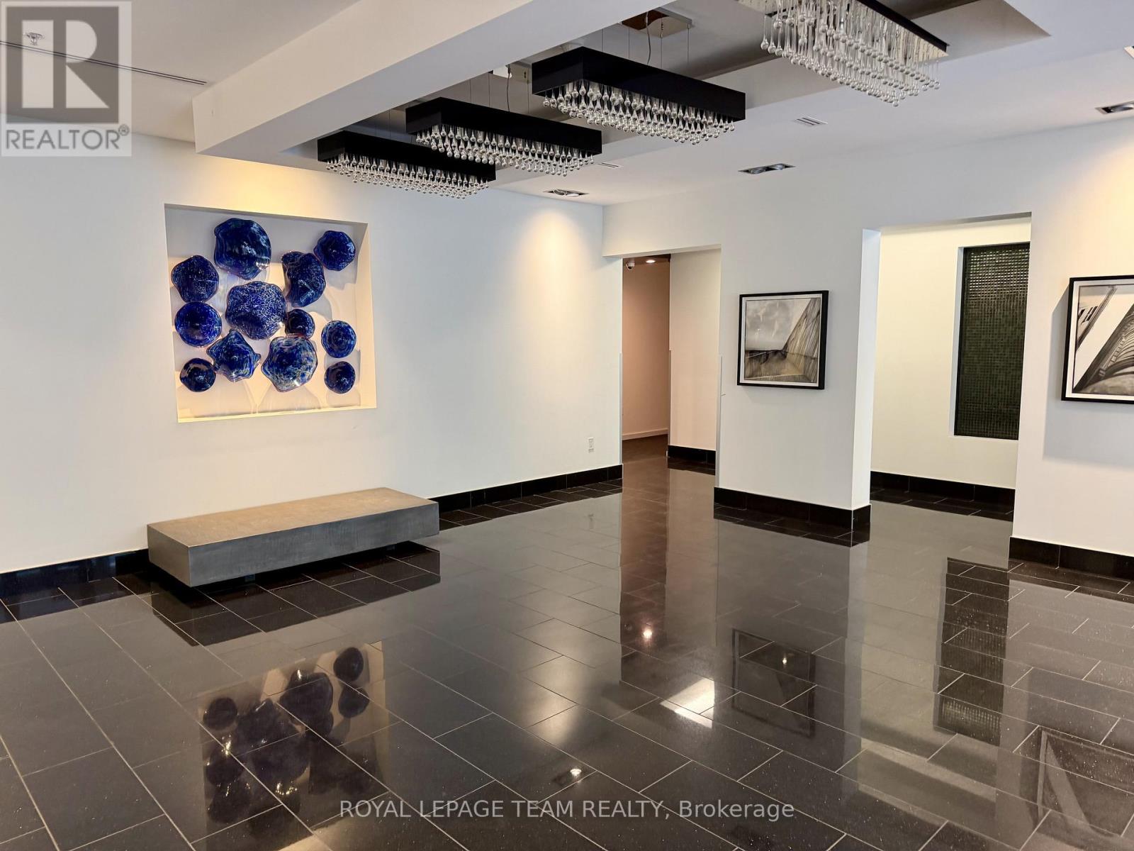 219 - 101 Richmond Road W, Ottawa, Ontario  K1Z 0A6 - Photo 2 - X13103326