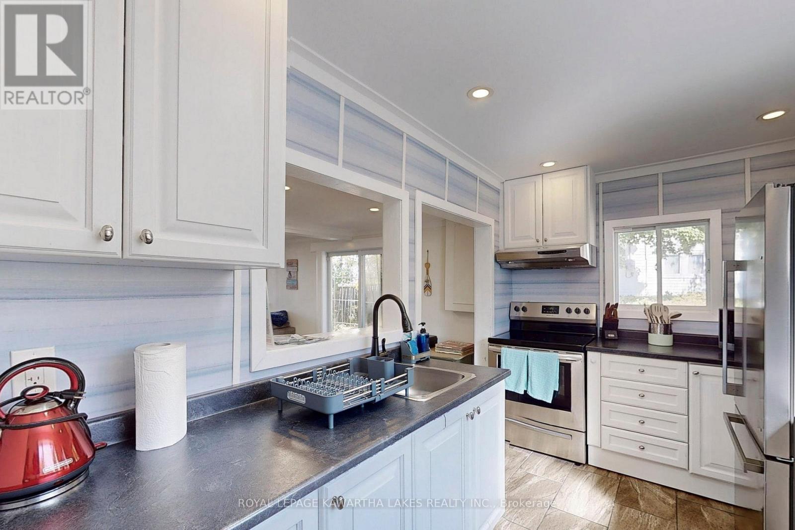 12 Birchcliff Avenue, Kawartha Lakes, Ontario  K0M 1L0 - Photo 5 - X13141982