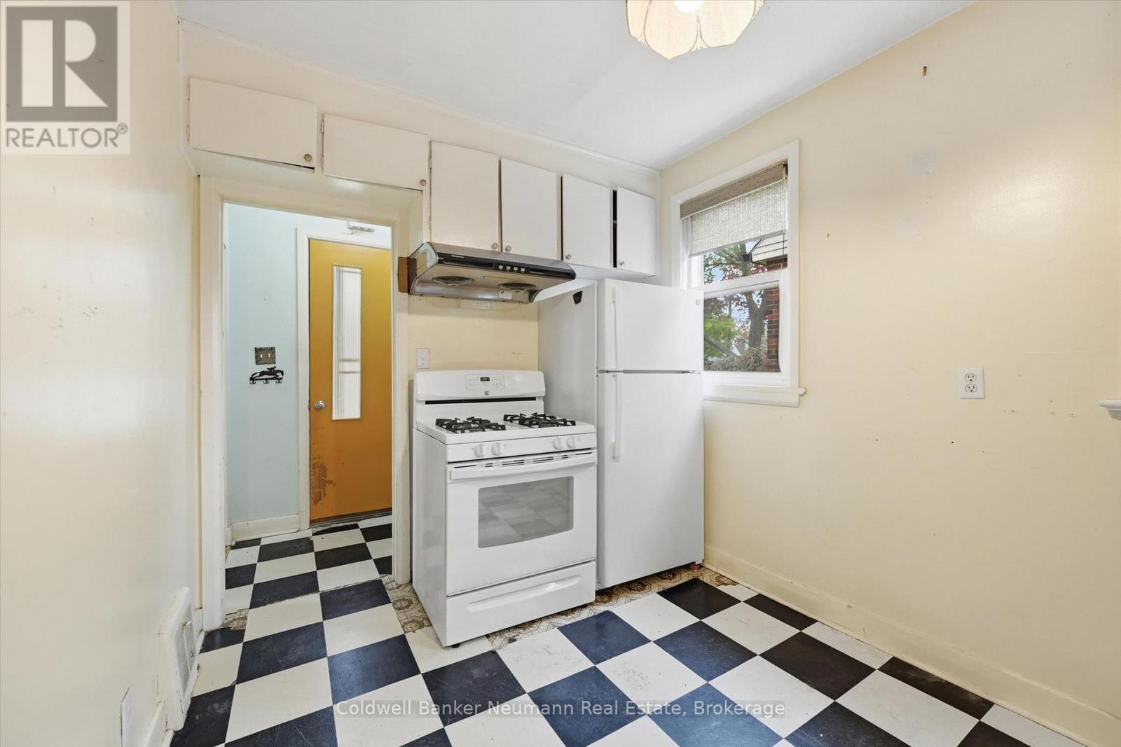 40 East 35th Street, Hamilton, Ontario  L8V 3X8 - Photo 10 - X13142054