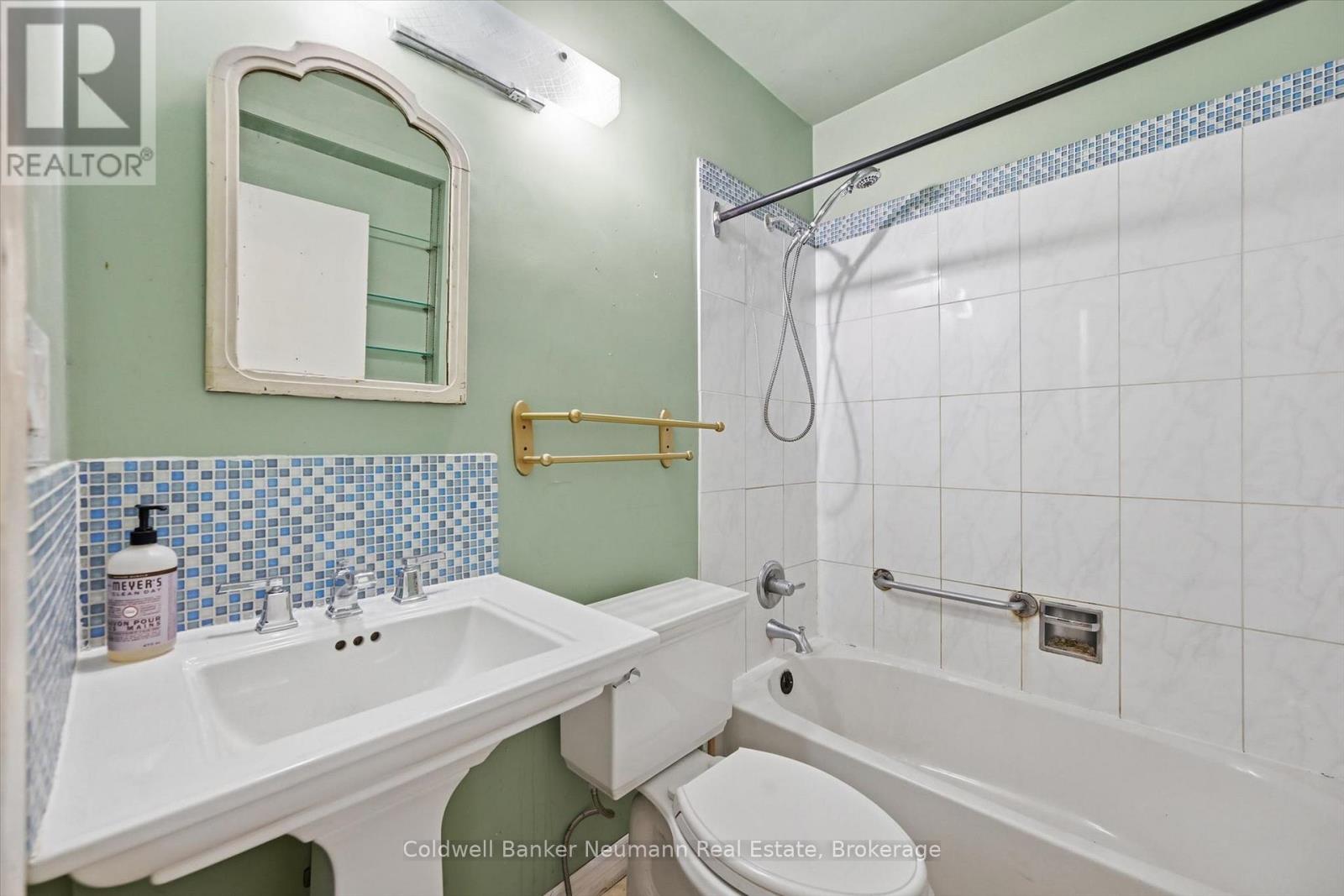 40 East 35th Street, Hamilton, Ontario  L8V 3X8 - Photo 16 - X13142054