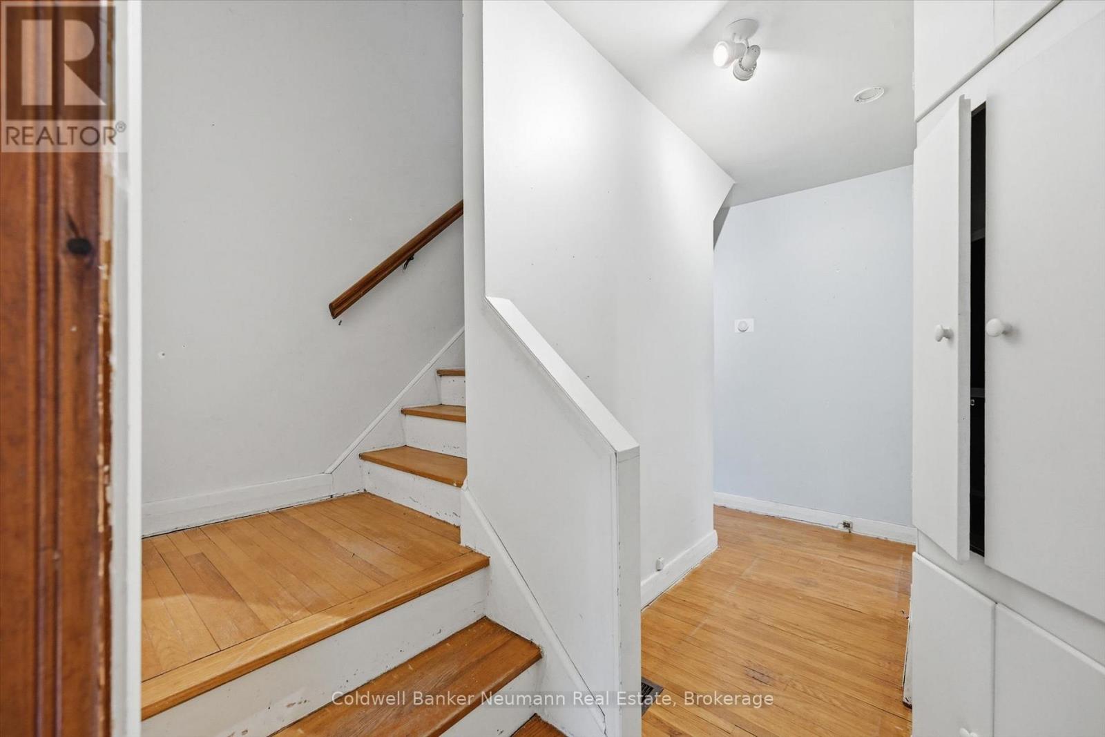 40 East 35th Street, Hamilton, Ontario  L8V 3X8 - Photo 17 - X13142054