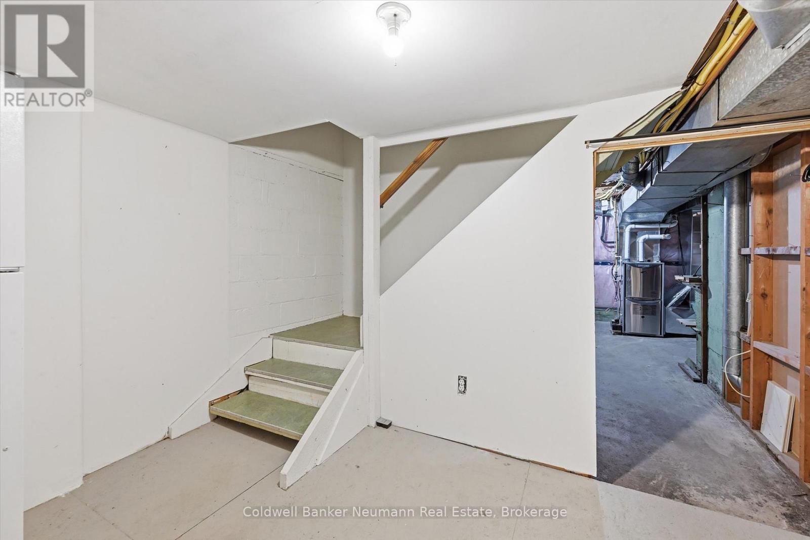 40 East 35th Street, Hamilton, Ontario  L8V 3X8 - Photo 25 - X13142054