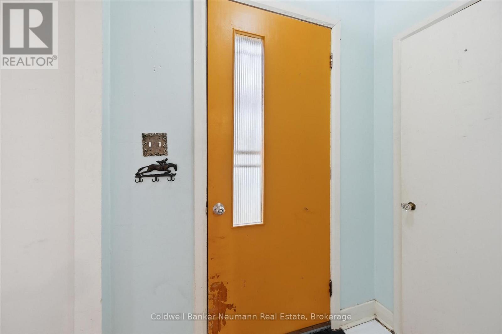 40 East 35th Street, Hamilton, Ontario  L8V 3X8 - Photo 5 - X13142054