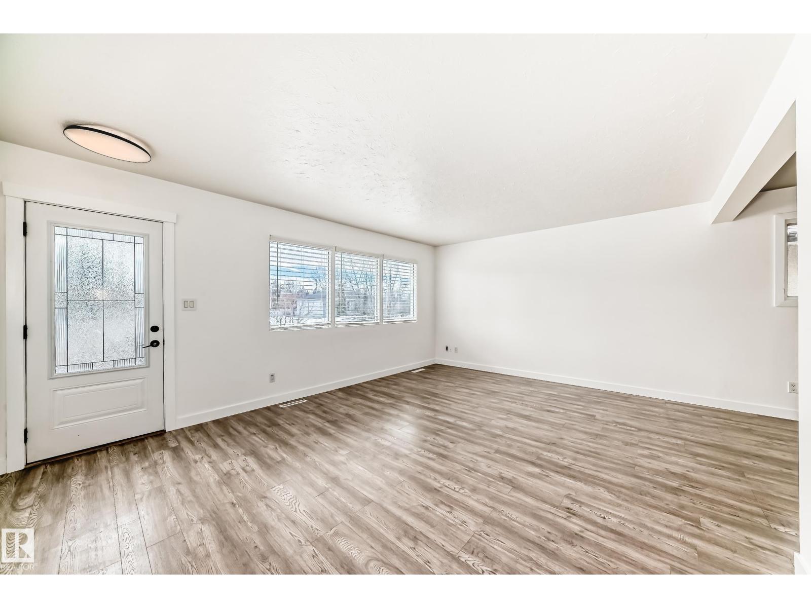 12824 134 Av Nw, Edmonton, Alberta  T5L 3V5 - Photo 7 - E4488517