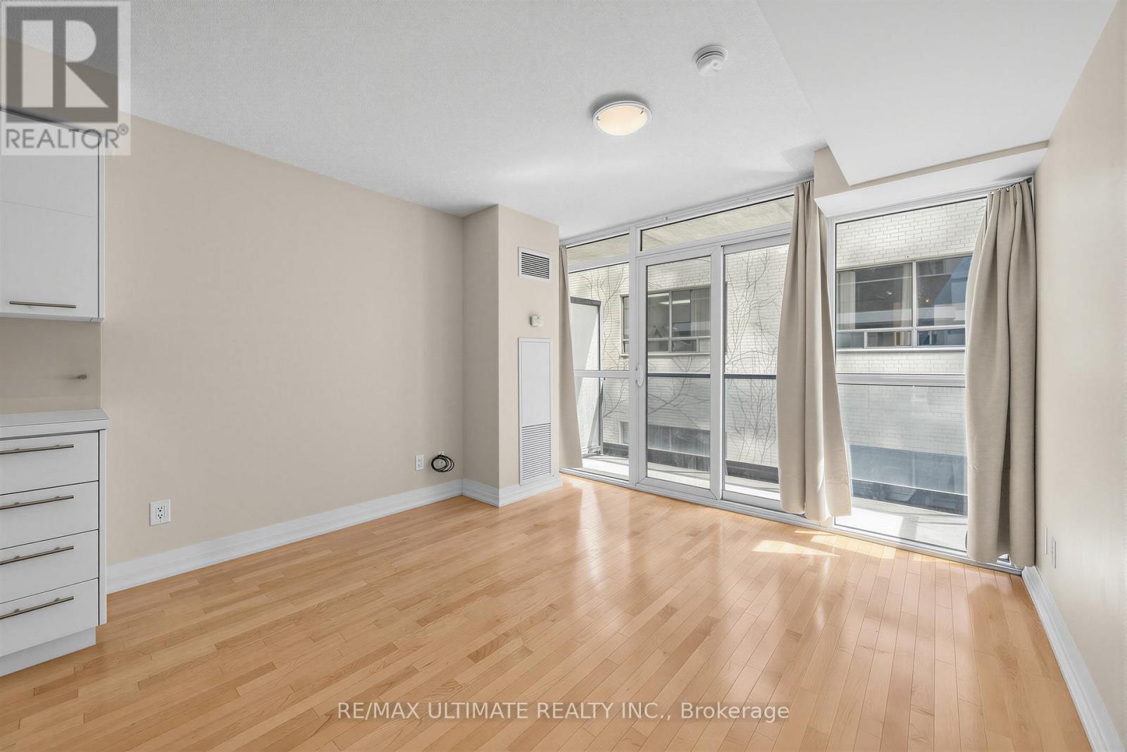 401 - 25 Carlton Street, Toronto, Ontario  M5B 1L4 - Photo 10 - C13142026