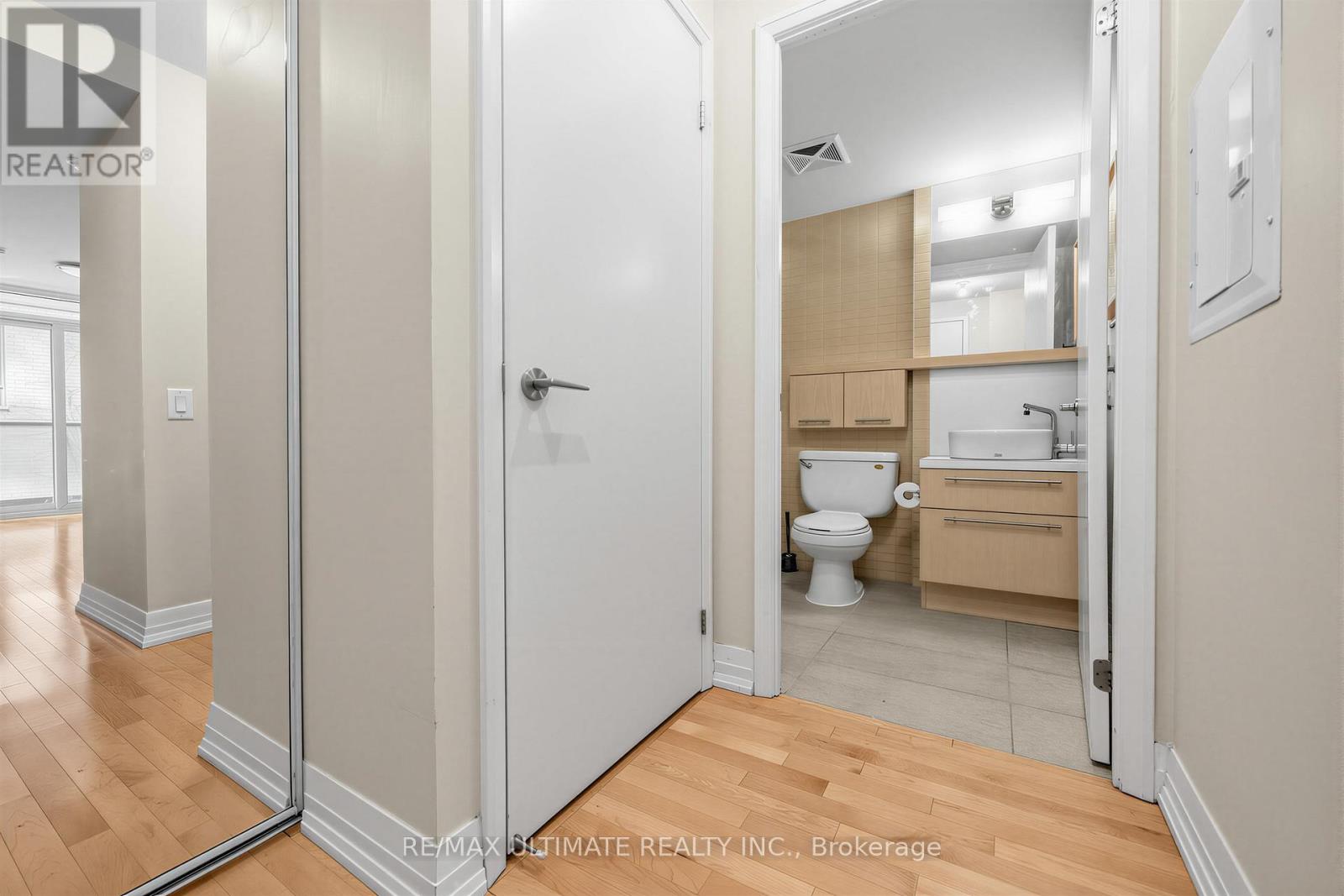401 - 25 Carlton Street, Toronto, Ontario  M5B 1L4 - Photo 13 - C13142026