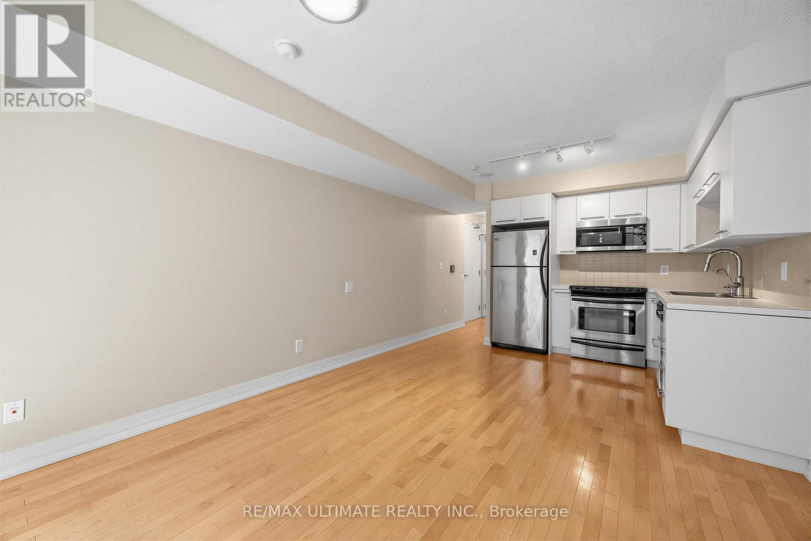 401 - 25 Carlton Street, Toronto, Ontario  M5B 1L4 - Photo 8 - C13142026