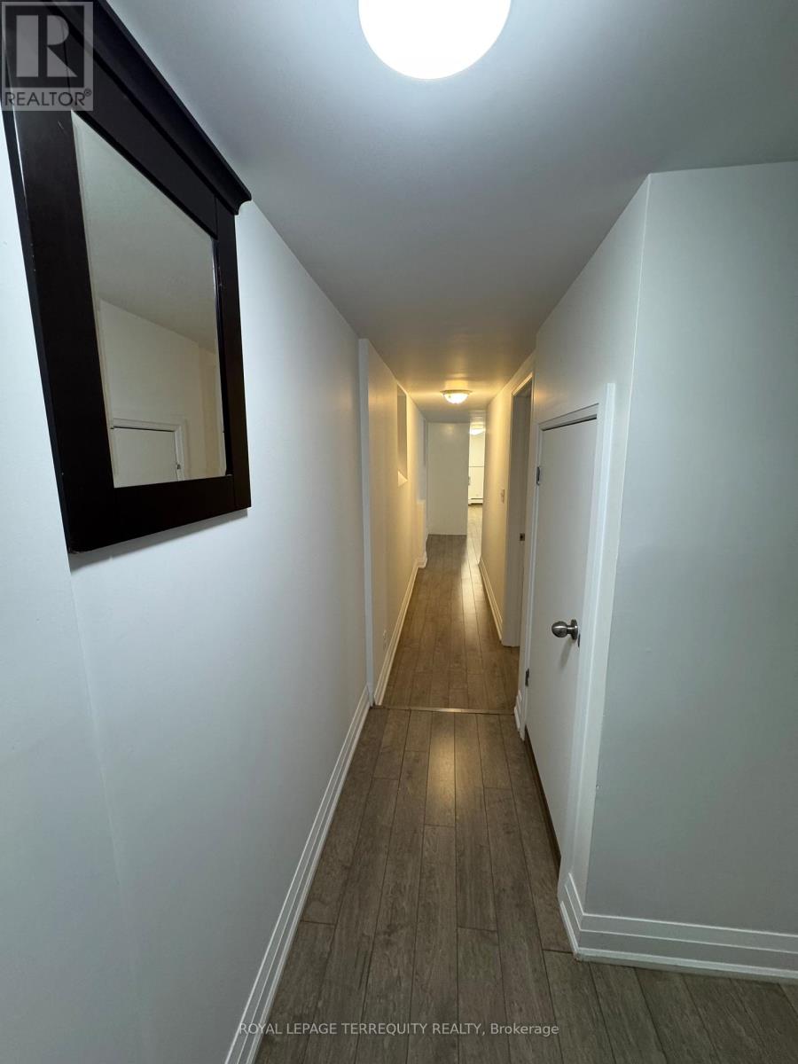 Bsmt - 571 Palmerston Avenue, Toronto, Ontario  M6G 2P6 - Photo 5 - C13142094