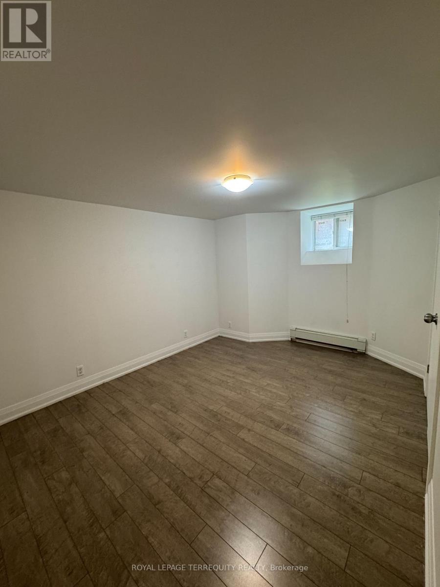 Bsmt - 571 Palmerston Avenue, Toronto, Ontario  M6G 2P6 - Photo 9 - C13142094
