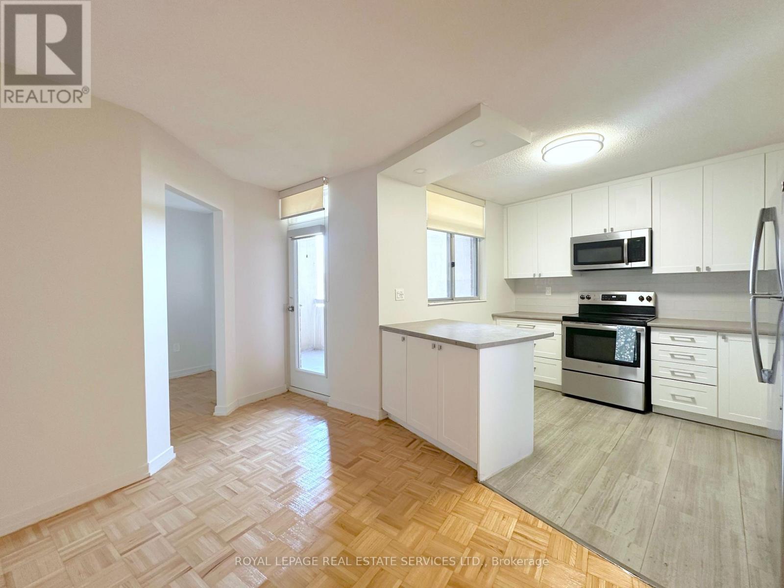 1001 - 30 Denton Avenue, Toronto, Ontario  M1L 4P2 - Photo 4 - E13142042
