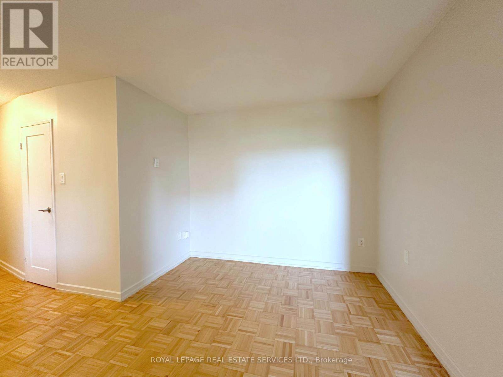 1001 - 30 Denton Avenue, Toronto, Ontario  M1L 4P2 - Photo 5 - E13142042