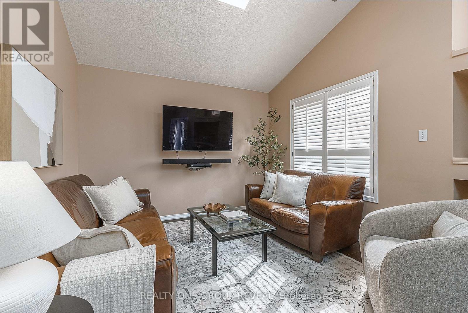 37 Wetherburn Drive, Whitby, Ontario  L1P 1M7 - Photo 20 - E13142060