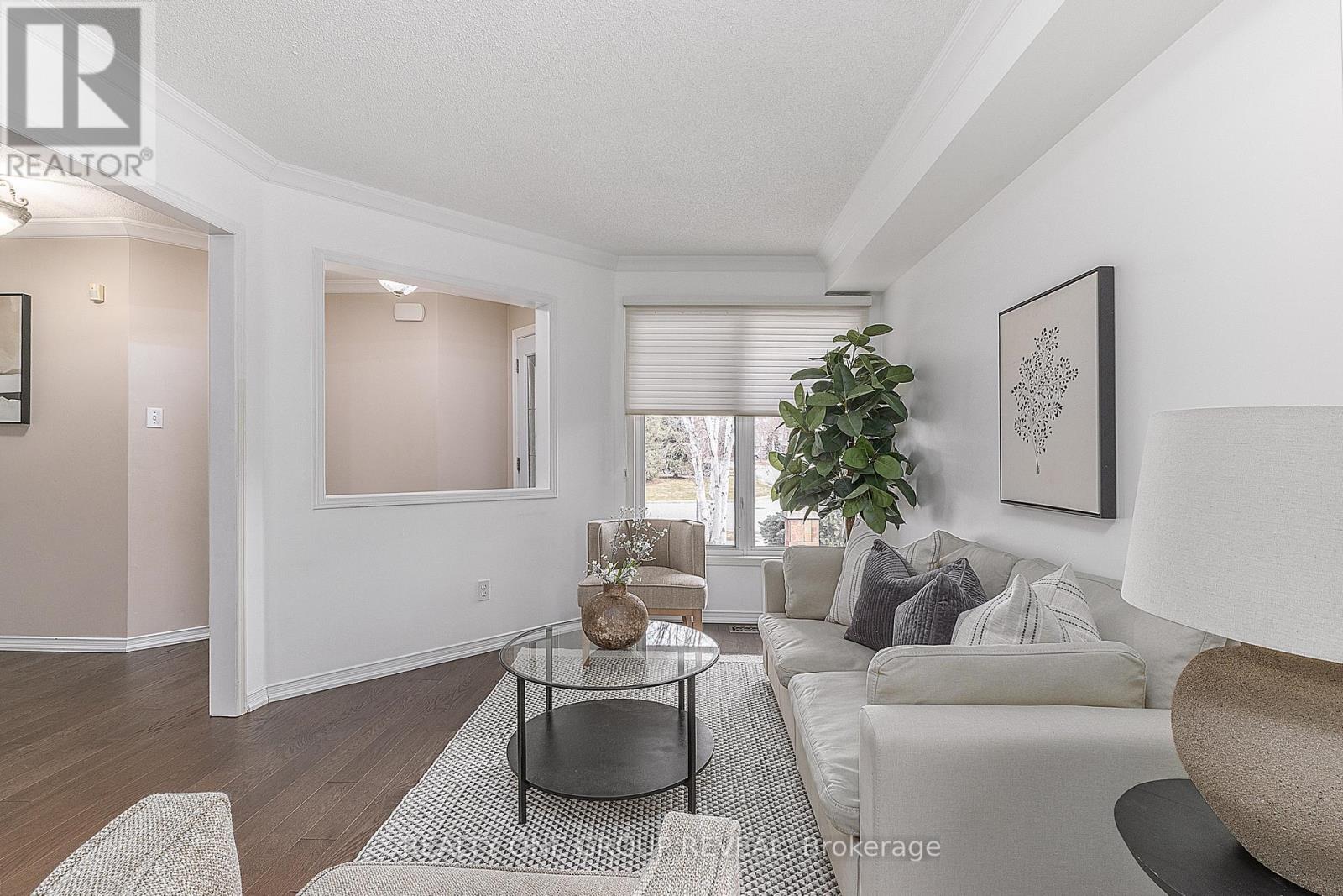 37 Wetherburn Drive, Whitby, Ontario  L1P 1M7 - Photo 9 - E13142060