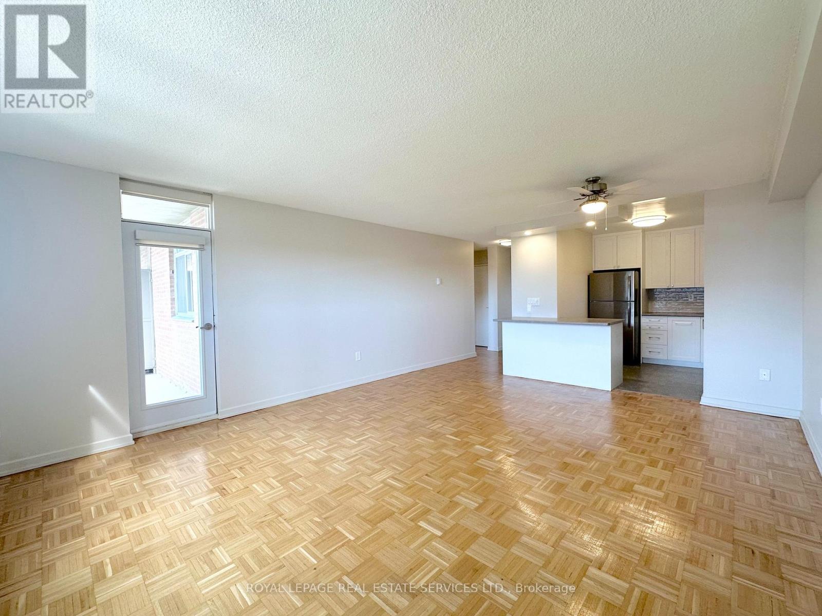 1023 - 30 Denton Avenue, Toronto, Ontario  M1L 4P2 - Photo 2 - E13142074