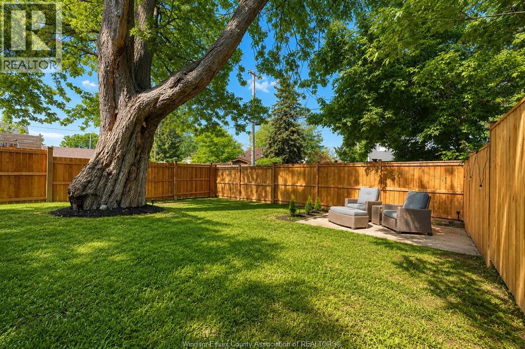 556 Clover, Windsor, Ontario  N8P 1C6 - Photo 6 - 26011334