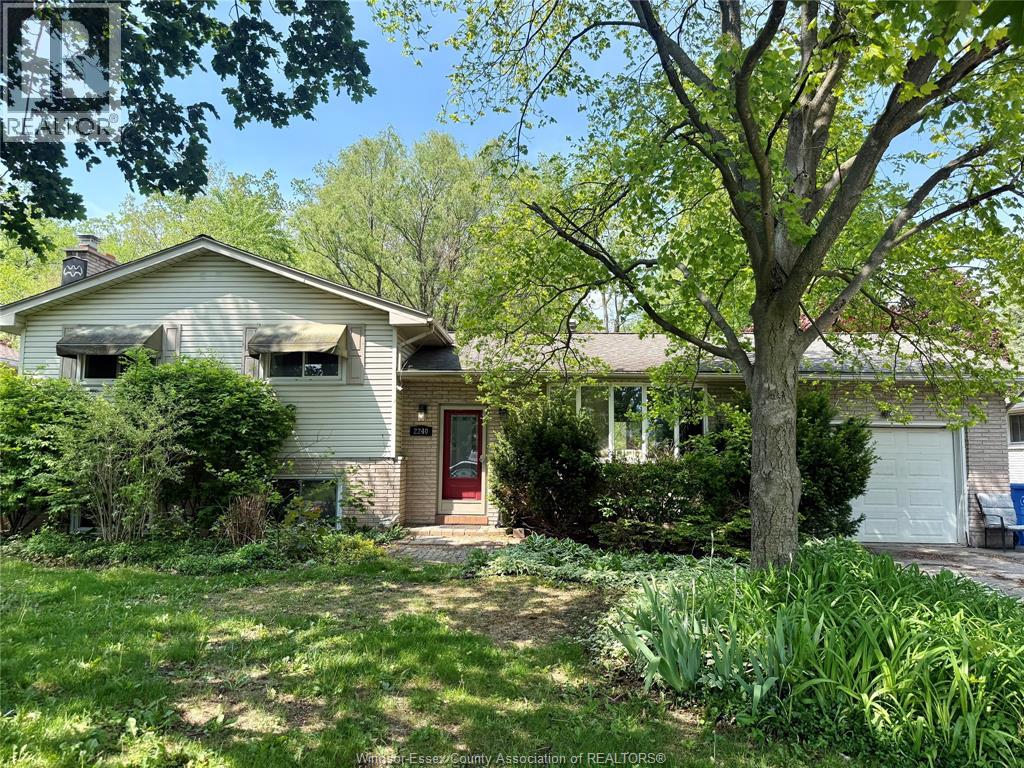 MLS# 26011308: 2240 BONDY AVENUE, LaSalle, Canada