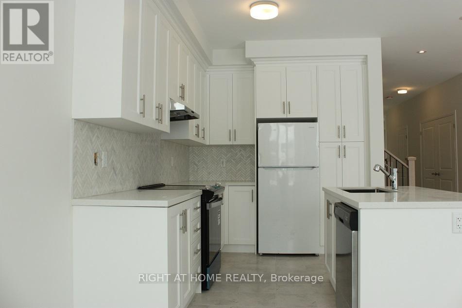 107 Schmeltzer Crescent, Richmond Hill, Ontario  L4E 1J1 - Photo 10 - N13141950