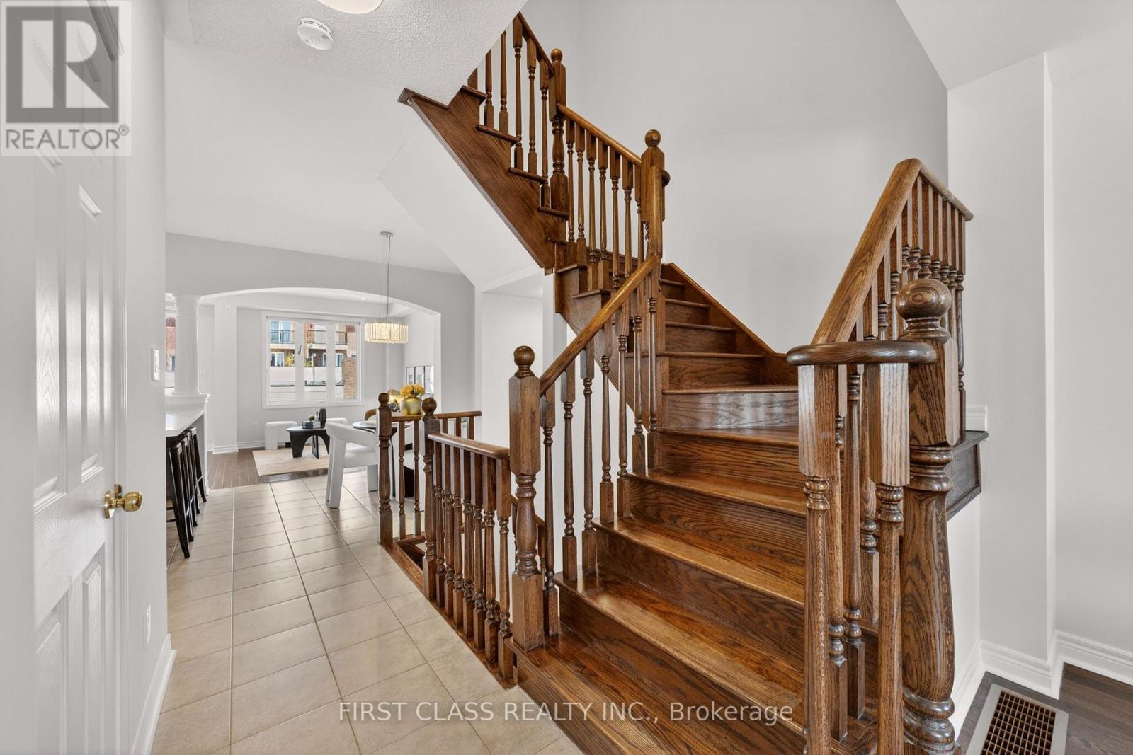 2904 Elgin Mills Road E, Markham, Ontario  L6C 0E5 - Photo 8 - N13142008
