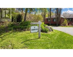 MAIN - 9 GILBERT DRIVE, Aurora, Ontario