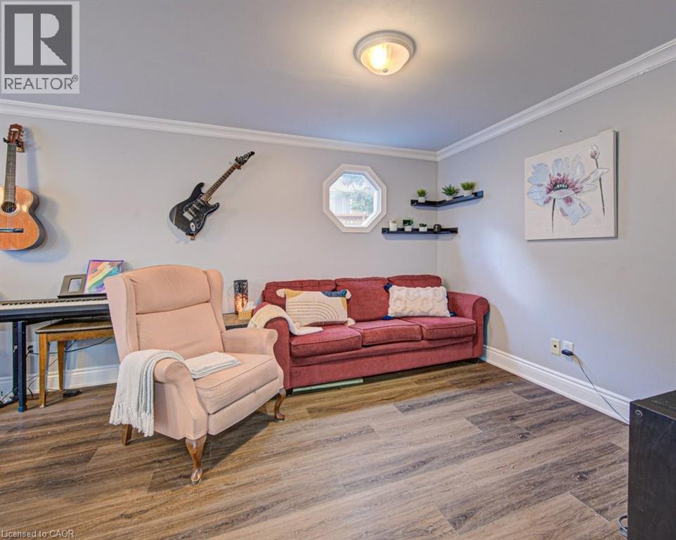 237b Thistleglen Place, Waterloo, Ontario  N2T 2A6 - Photo 8 - 40831189