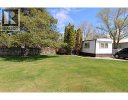 1124 1 Ave, Vauxhall, Alberta