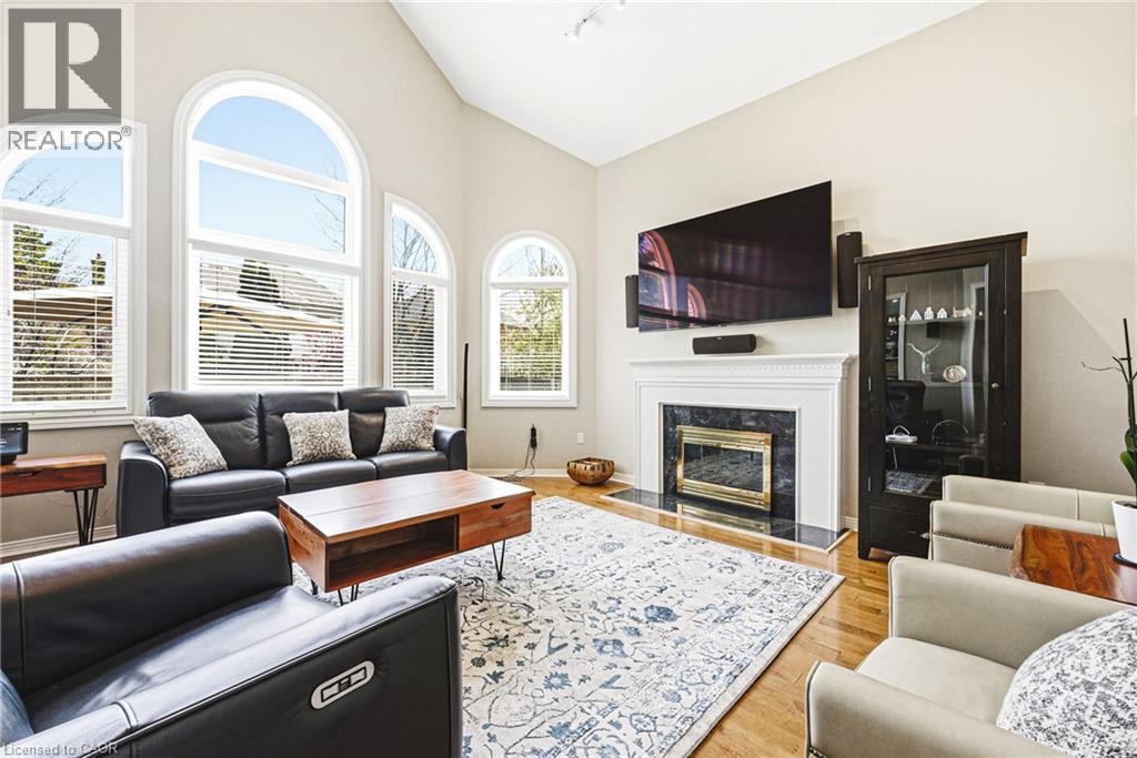 2162 Country Club Drive, Burlington, Ontario  L7M 4B1 - Photo 15 - 40828509