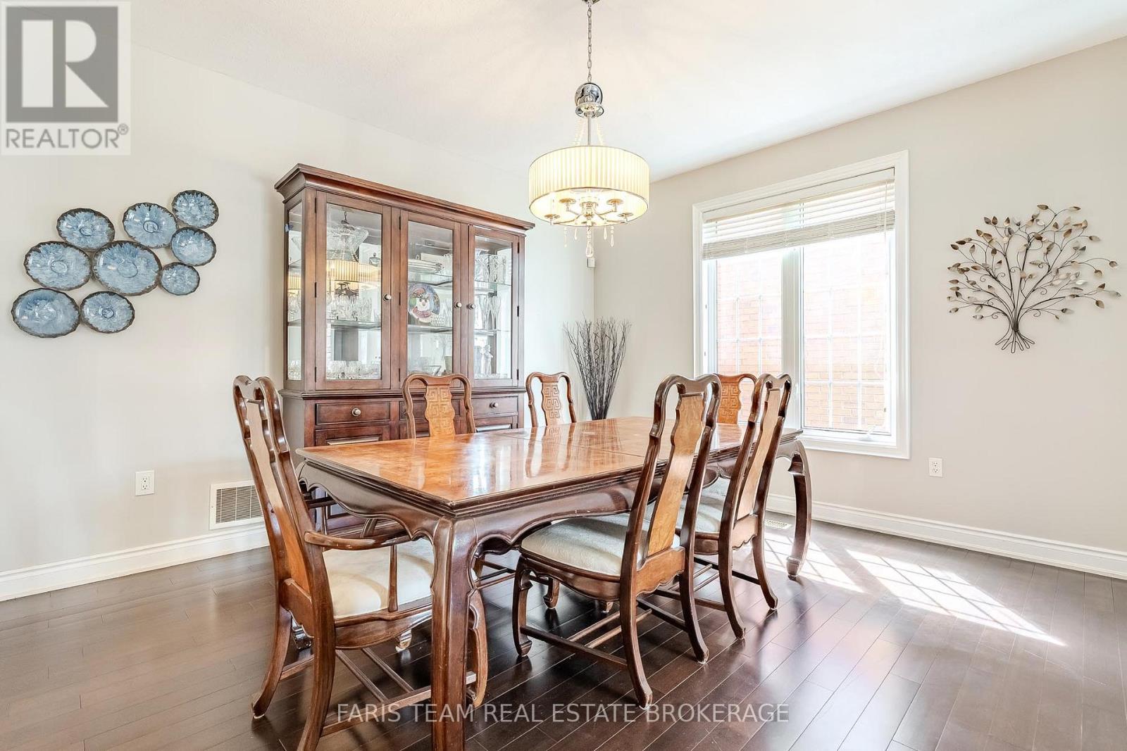 49 Prince William Way, Barrie (Innis-Shore), Ontario  L4N 0Y9 - Photo 12 - S13142092