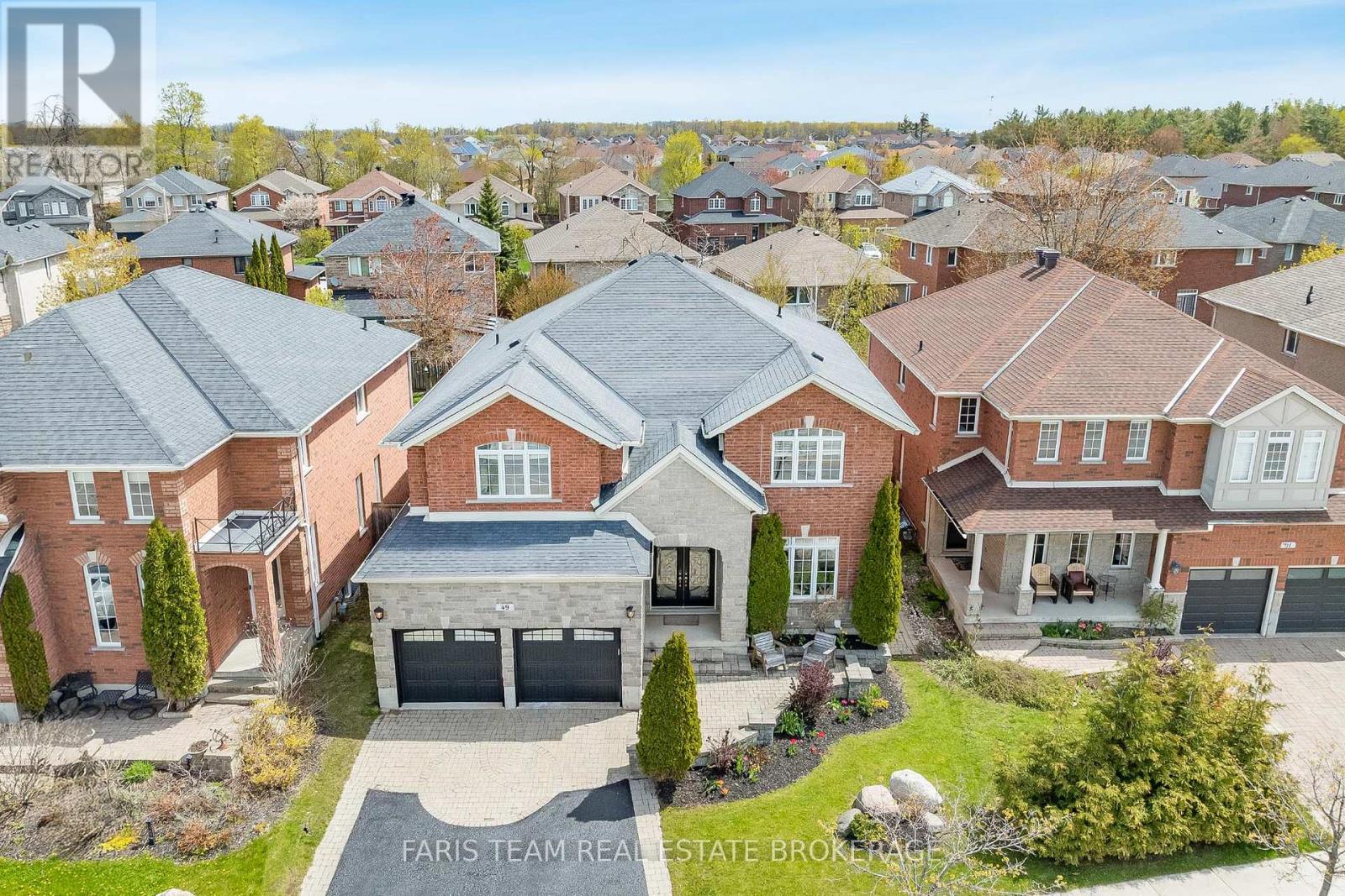49 Prince William Way, Barrie (Innis-Shore), Ontario  L4N 0Y9 - Photo 2 - S13142092