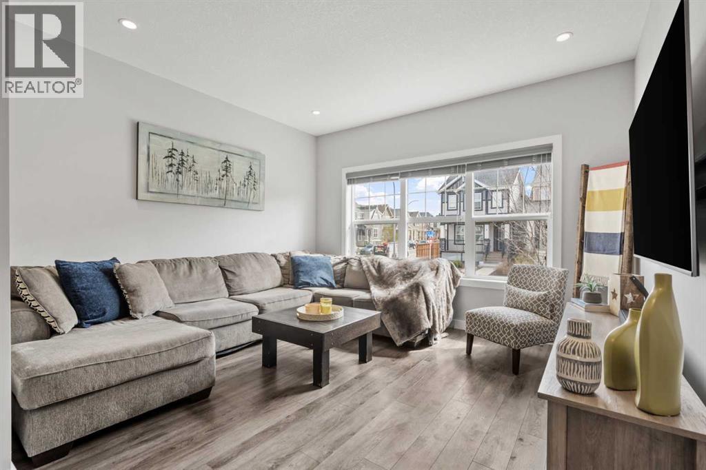 11 Masters Manor SE, Calgary, Alberta  T3M 2R3 - Photo 4 - A2308149