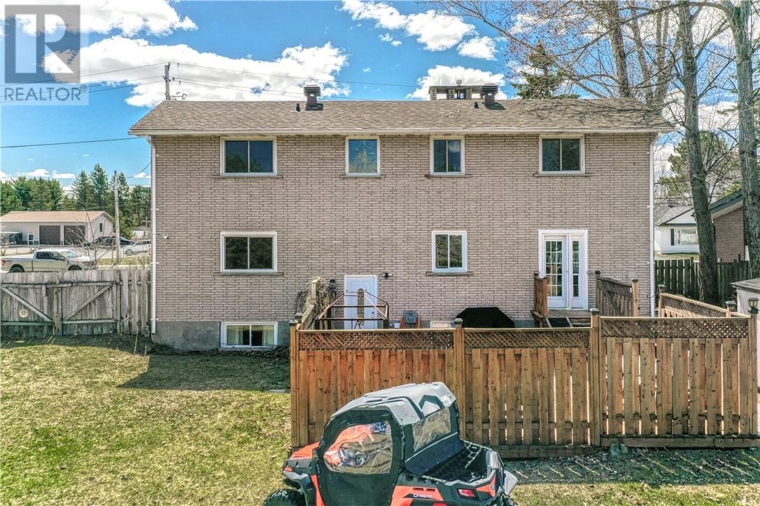 42 Oscar Street, Hanmer, Ontario  P3P 1X6 - Photo 4 - 2127842