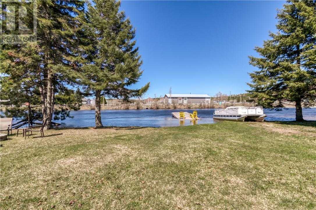 54 Riverside Drive, Wahnapitae, Ontario  P0M 3C0 - Photo 35 - 2127808
