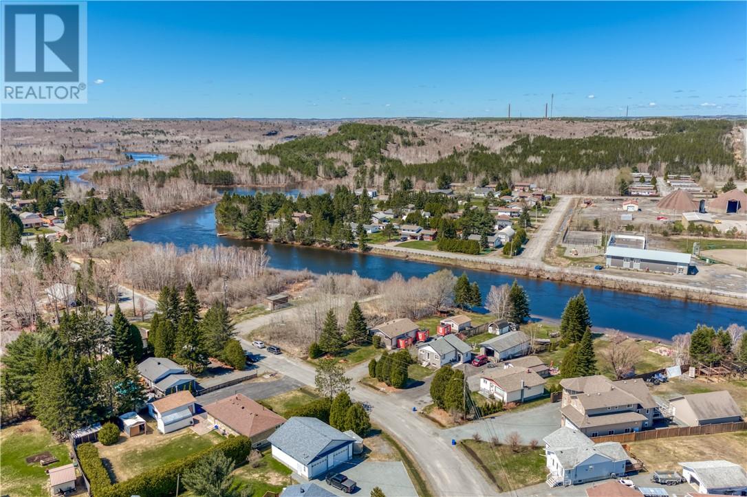 54 Riverside Drive, Wahnapitae, Ontario  P0M 3C0 - Photo 41 - 2127808
