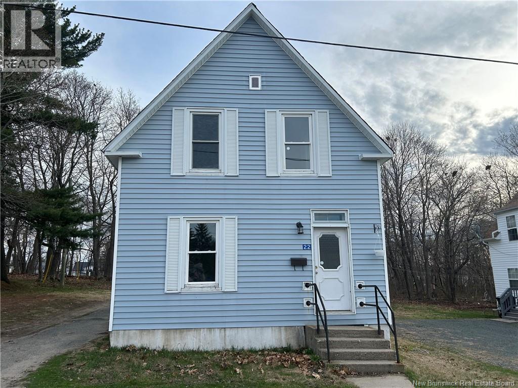 22 Warren Avenue, Miramichi, New Brunswick  E1N 2J3 - Photo 1 - NB139738