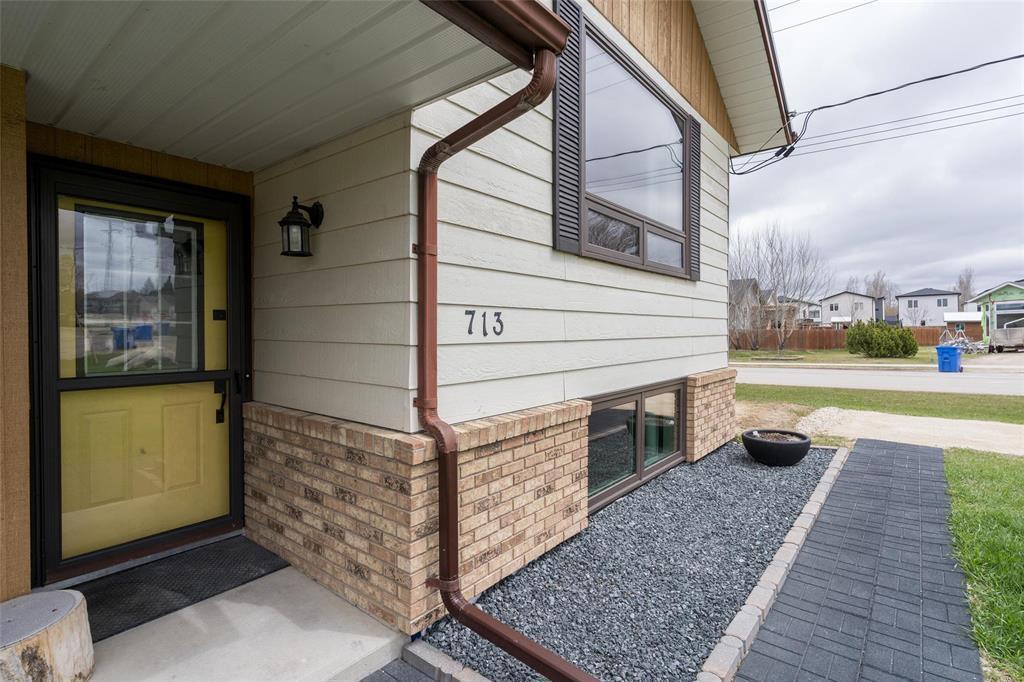 713 Roch Drive, Lorette, Manitoba R5K 1C2 - Photo 35 - 202610906