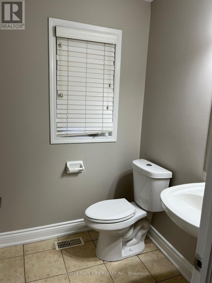 Main - 239 Mcdougall Crossing, Milton, Ontario  L9T 0P3 - Photo 13 - W13141936