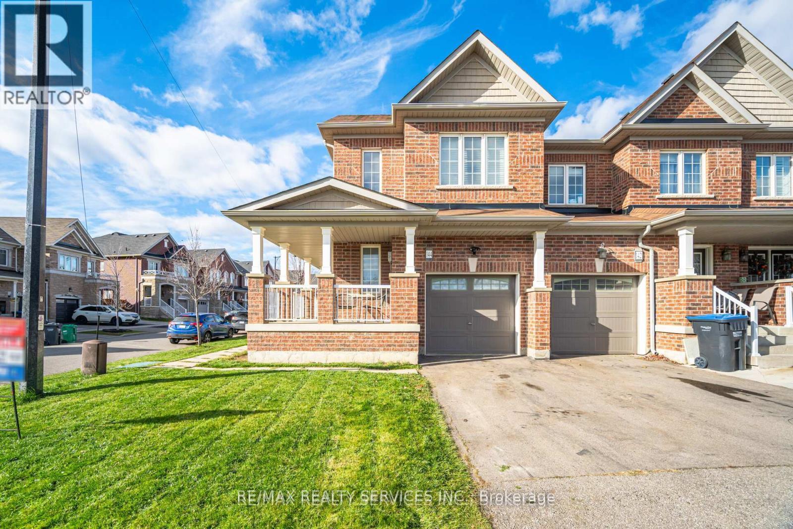 144 BAFFIN CRESCENT, Brampton, Ontario